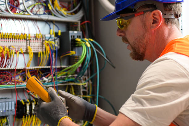 Best Affordable Emergency Electrician  in Knoxvle, IL